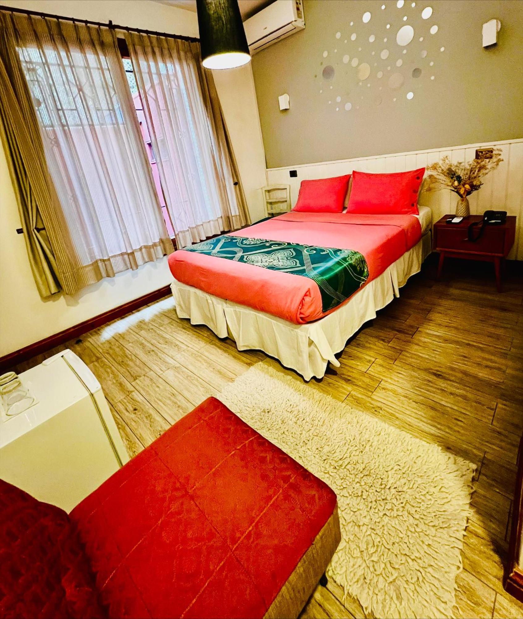 Hotel Boutique Casa Noble Сантьяго Экстерьер фото